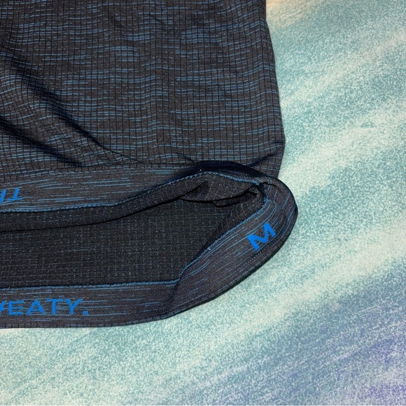 Men’s Lululemon Metal Vent Tech Blue black Golf Polo Size Medium Athletic - Picture 4 of 6